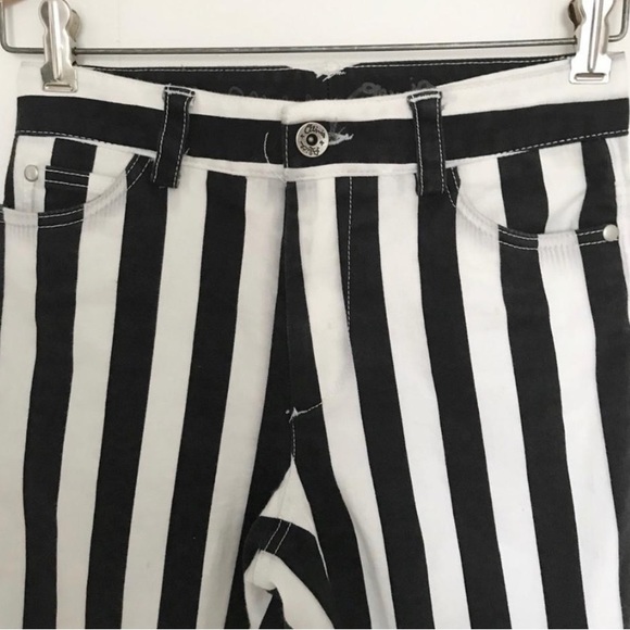 Alice + Olivia Beautiful High Rise Bell Jean - Picture 5 of 7